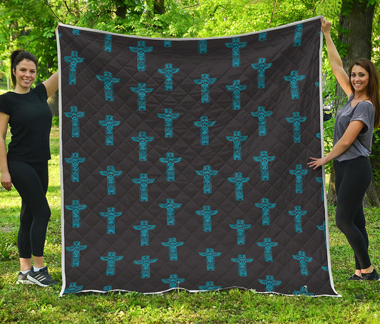 Native Totem Pattern Print Quilt