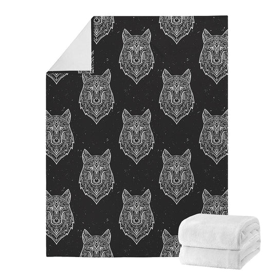 Native Tribal Wolf Pattern Print Blanket