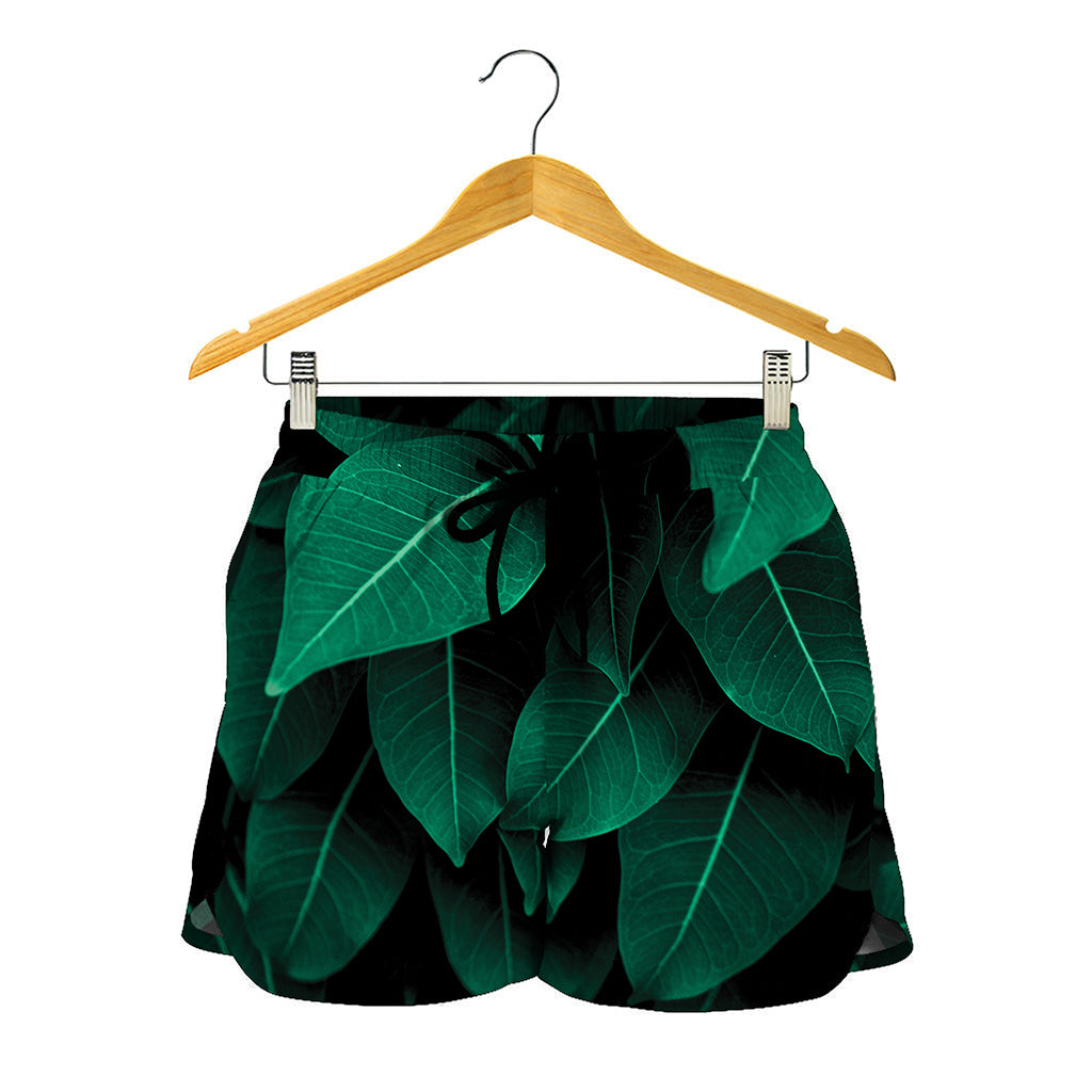 Natural Green Leaf Print Women's Shorts