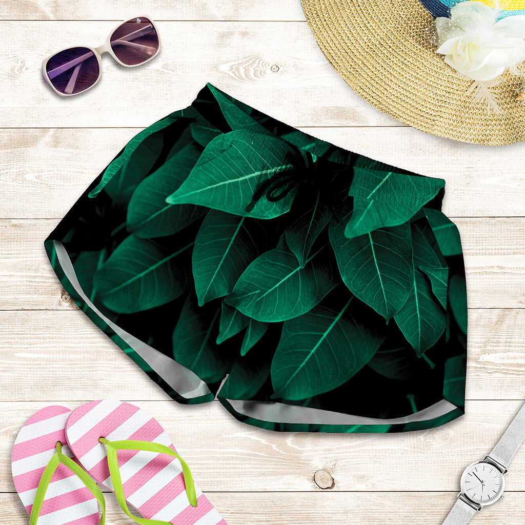 Natural Green Leaf Print Women's Shorts