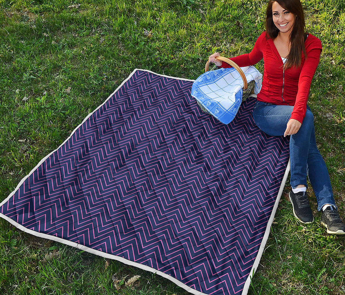 Navy And Pink Zigzag Pattern Print Quilt