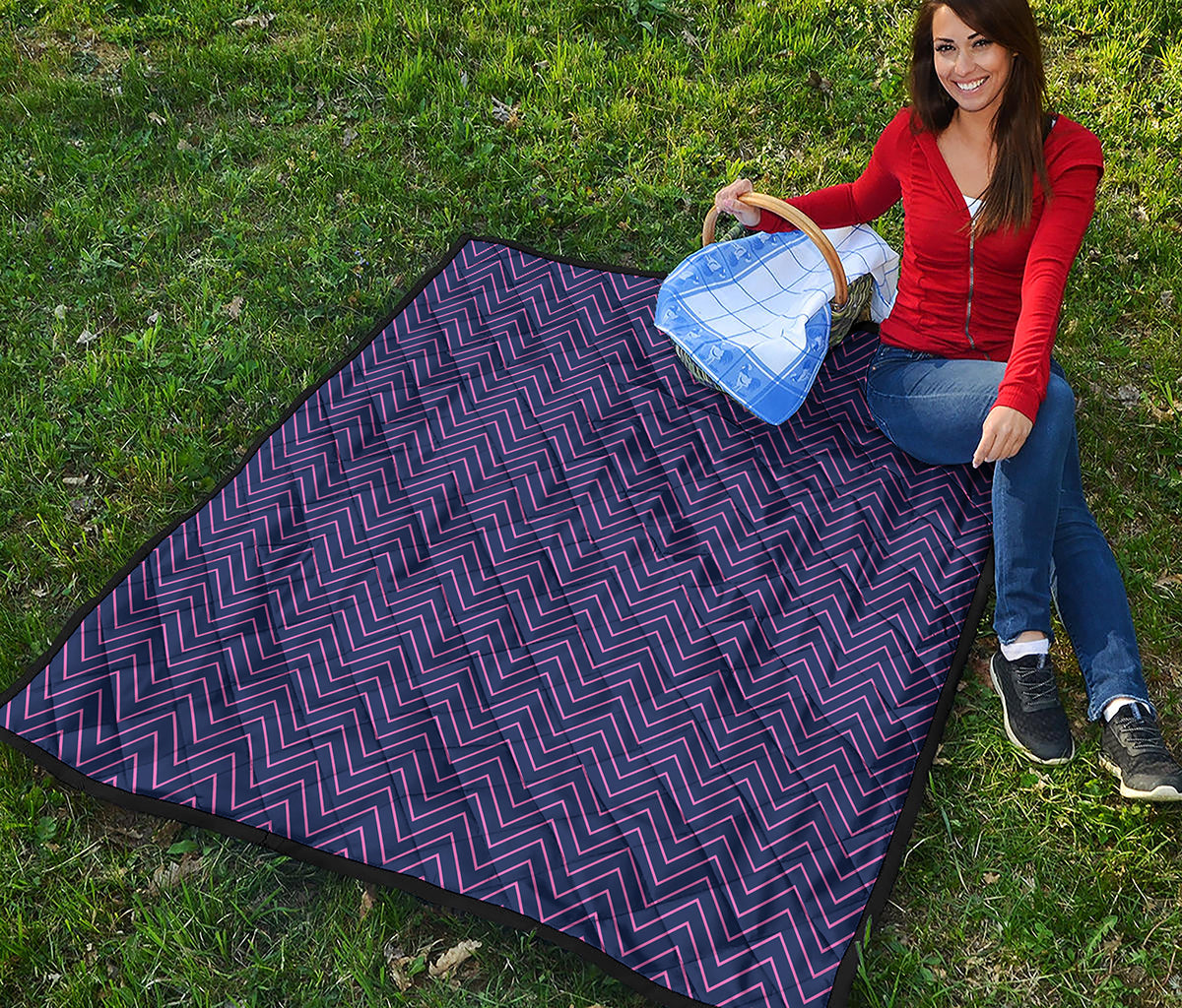 Navy And Pink Zigzag Pattern Print Quilt