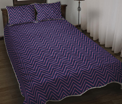 Navy And Pink Zigzag Pattern Print Quilt Bed Set