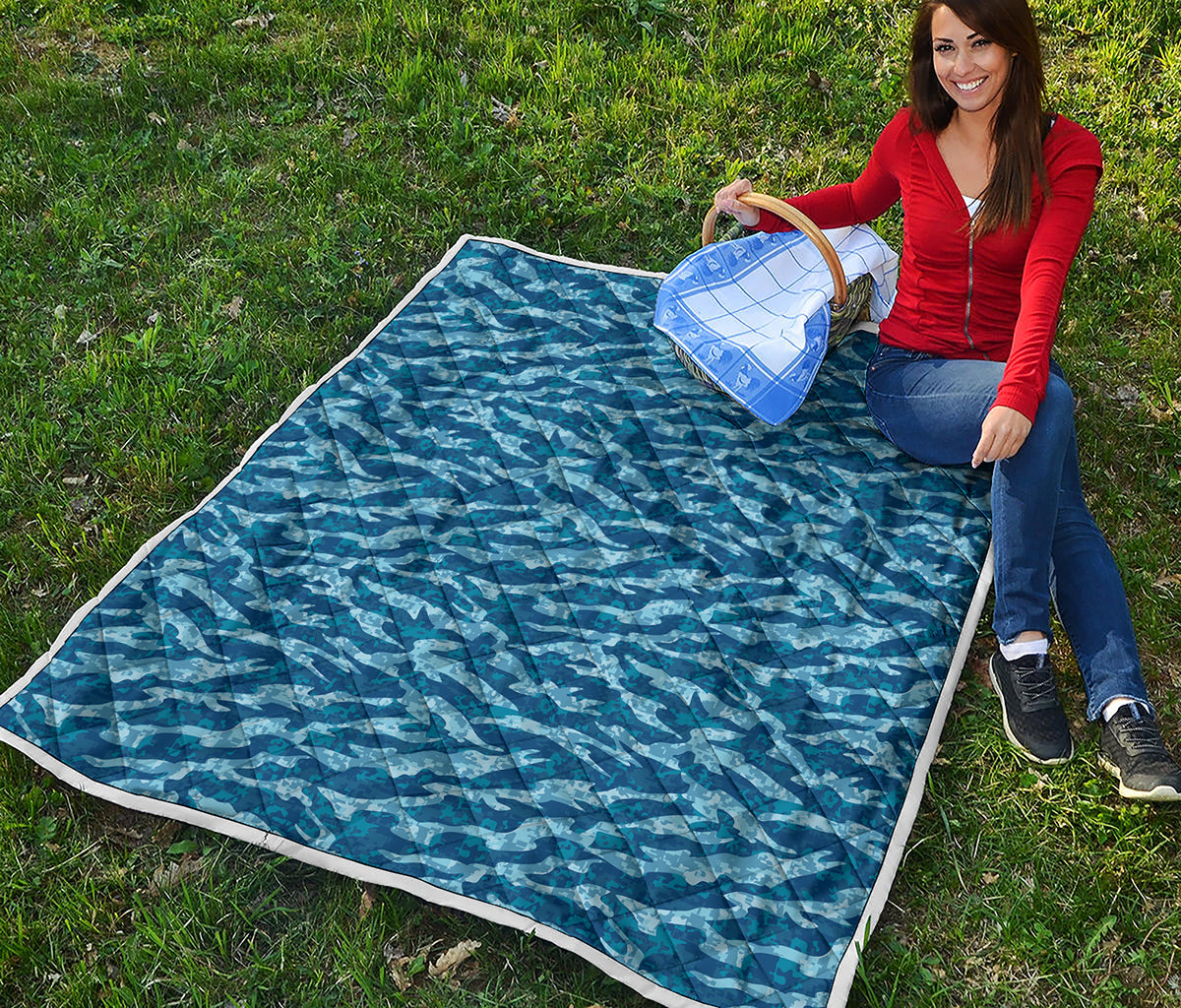 Navy Tiger Stripe Camo Pattern Print Quilt
