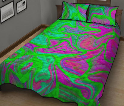 Neon Green Pink Psychedelic Trippy Print Quilt Bed Set