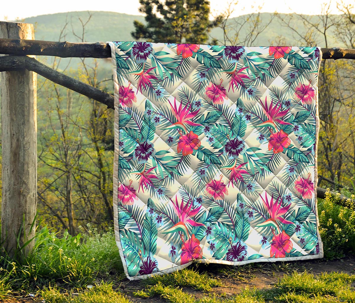 Neon Hibiscus Tropical Pattern Print Quilt
