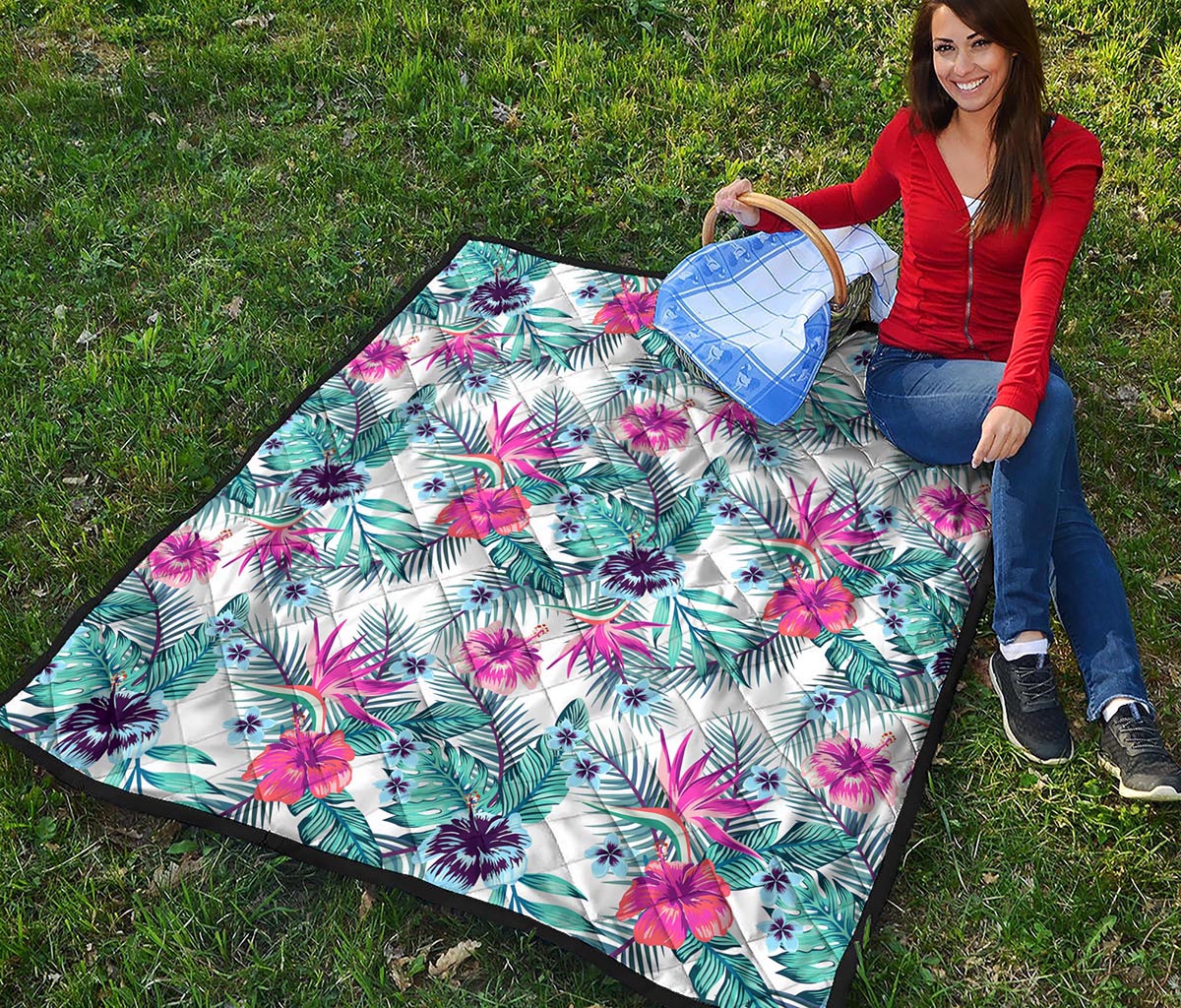 Neon Hibiscus Tropical Pattern Print Quilt