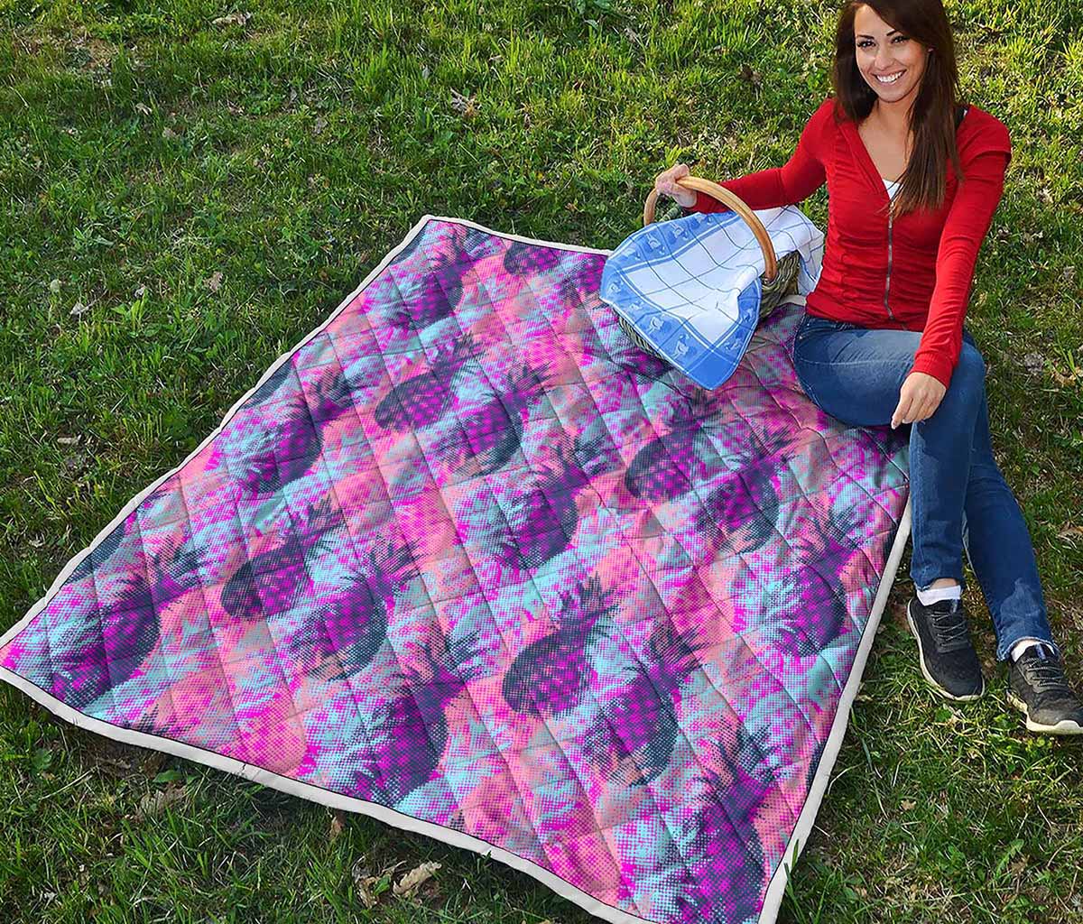 Neon Trippy Pineapple Pattern Print Quilt