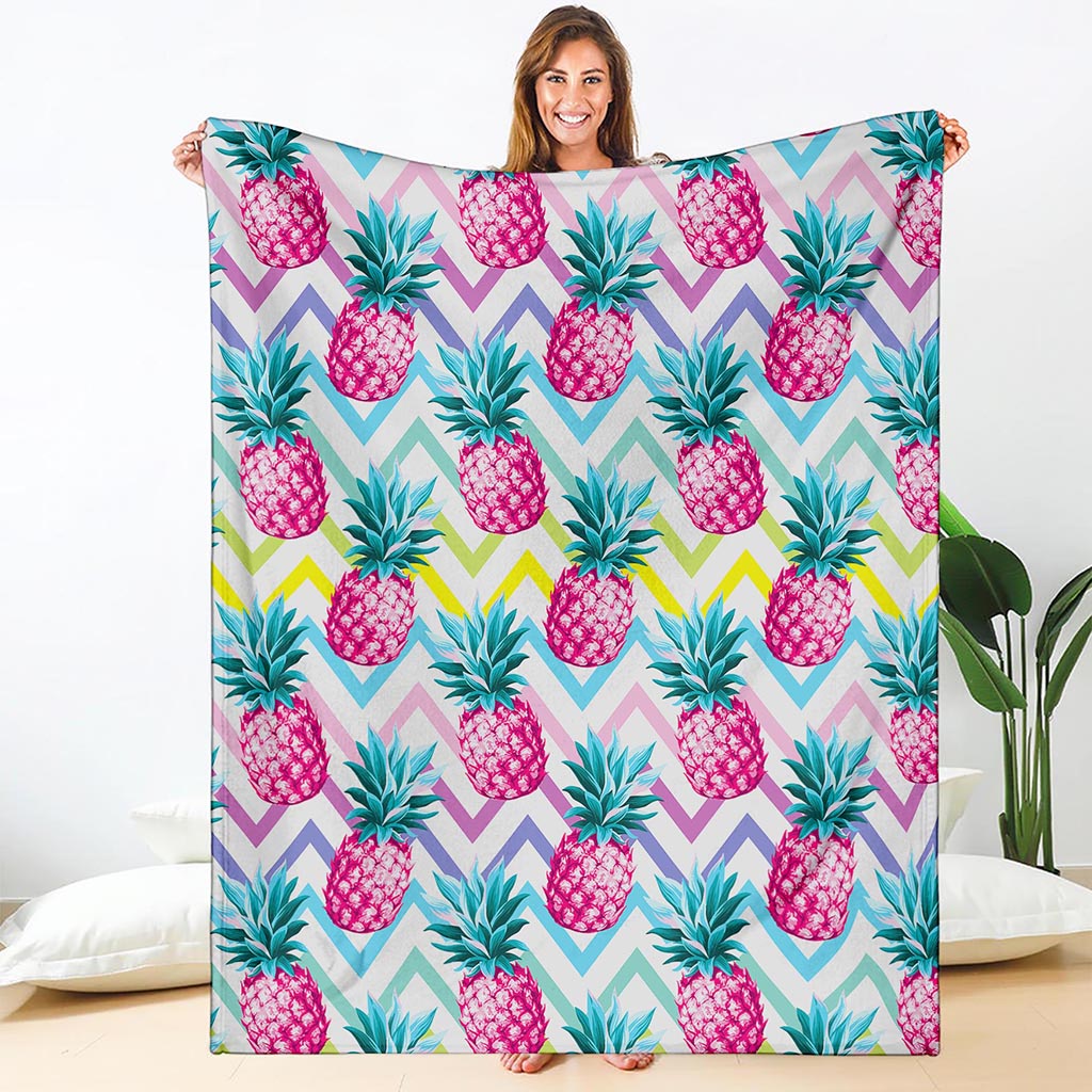 Neon Zig Zag Pineapple Pattern Print Blanket