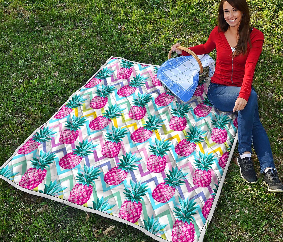 Neon Zig Zag Pineapple Pattern Print Quilt