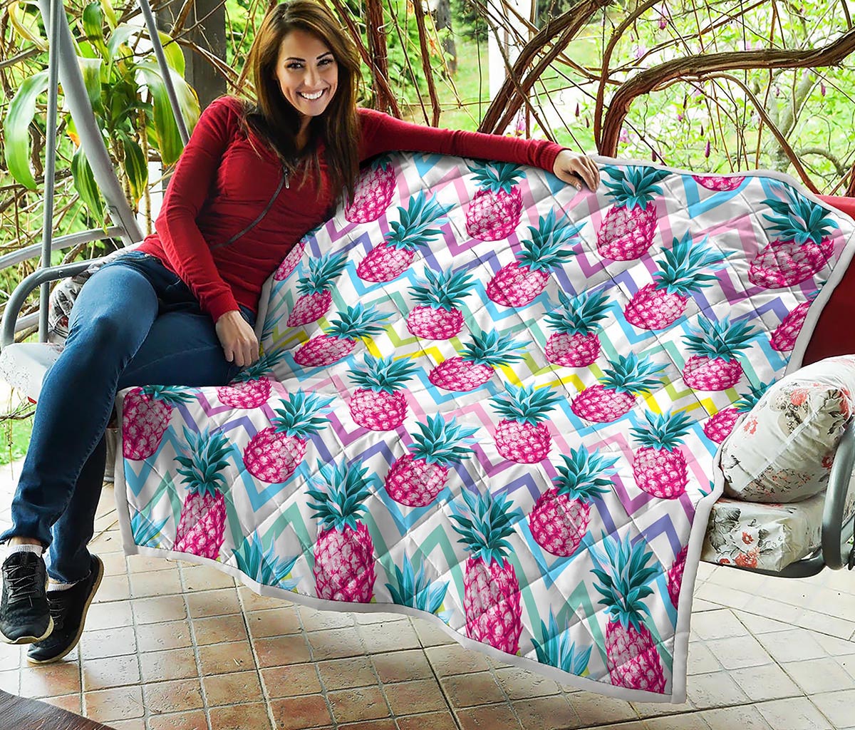 Neon Zig Zag Pineapple Pattern Print Quilt