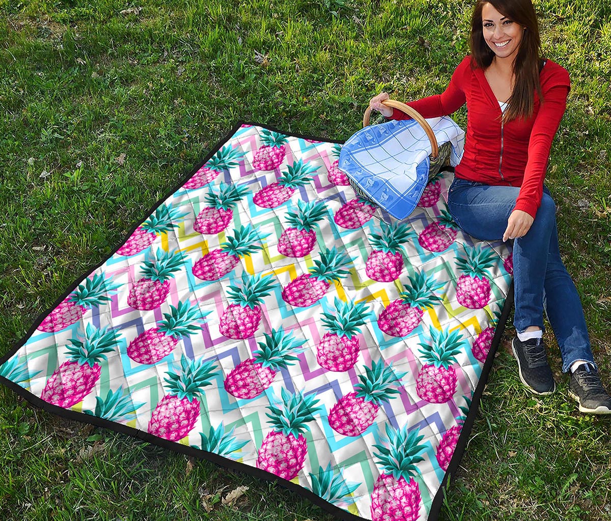 Neon Zig Zag Pineapple Pattern Print Quilt