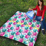 Neon Zig Zag Pineapple Pattern Print Quilt