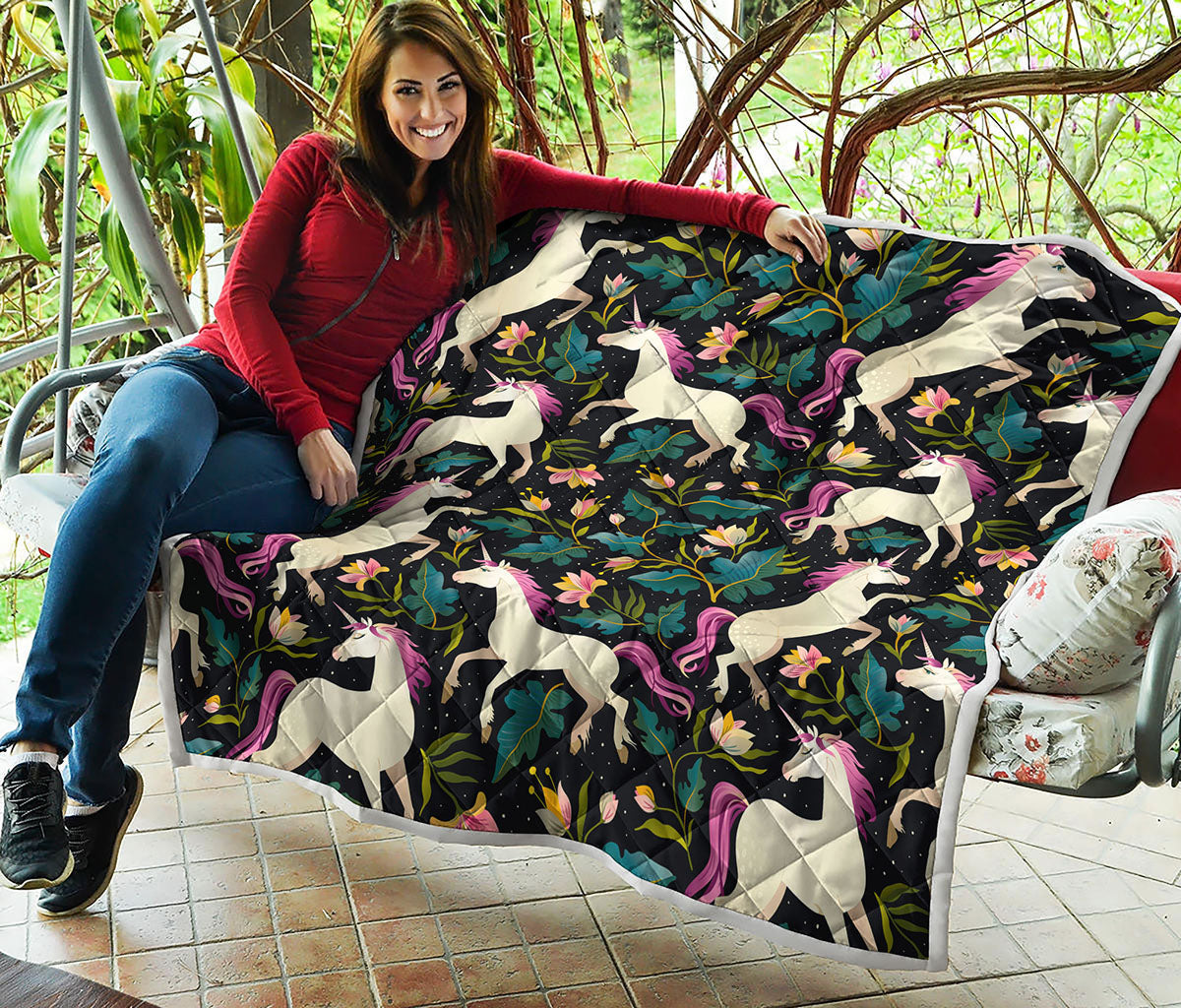 Night Floral Unicorn Pattern Print Quilt