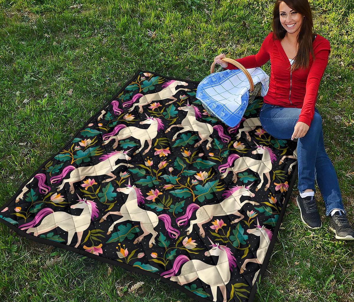 Night Floral Unicorn Pattern Print Quilt