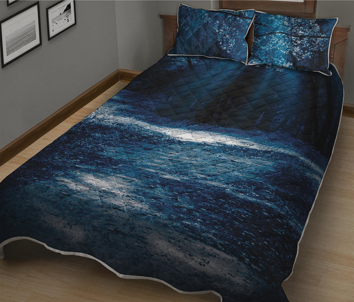 Night Forest And Moonlight Print Quilt Bed Set