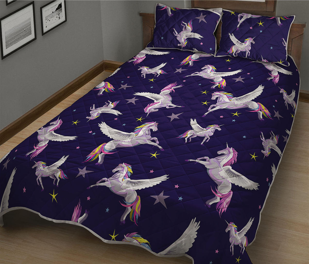 Night Winged Unicorn Pattern Print Quilt Bed Set