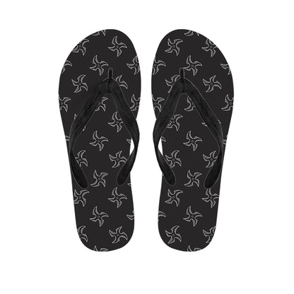 Ninja Shuriken Pattern Print Flip Flops