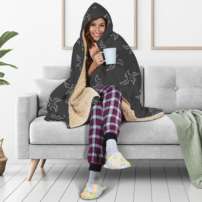 Ninja Shuriken Pattern Print Hooded Blanket