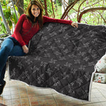 Ninja Shuriken Pattern Print Quilt