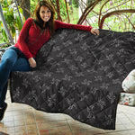 Ninja Shuriken Pattern Print Quilt
