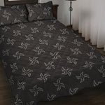 Ninja Shuriken Pattern Print Quilt Bed Set