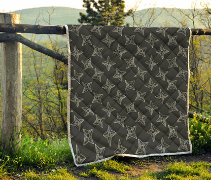 Ninja Weapon Pattern Print Quilt