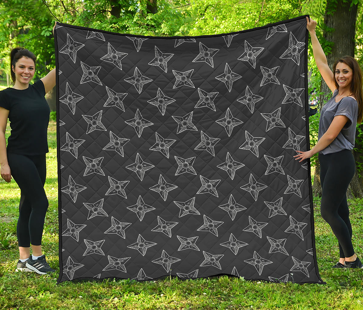 Ninja Weapon Pattern Print Quilt