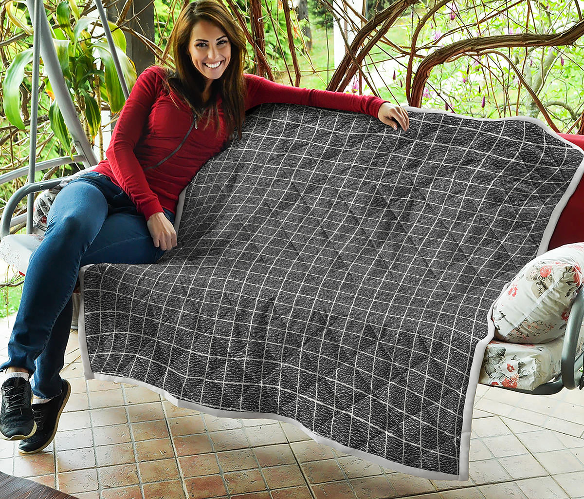 Noisy Windowpane Pattern Print Quilt