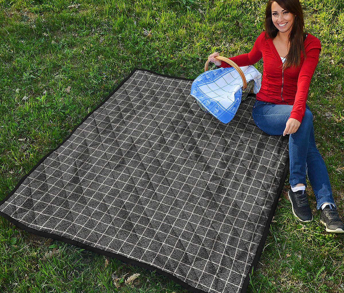 Noisy Windowpane Pattern Print Quilt