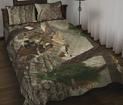 Oak Tree Hunting Camouflage Print Quilt Bed Set