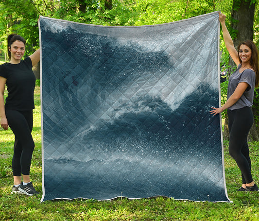 Ocean Wave Print Quilt
