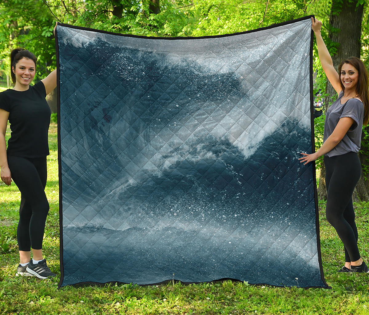 Ocean Wave Print Quilt