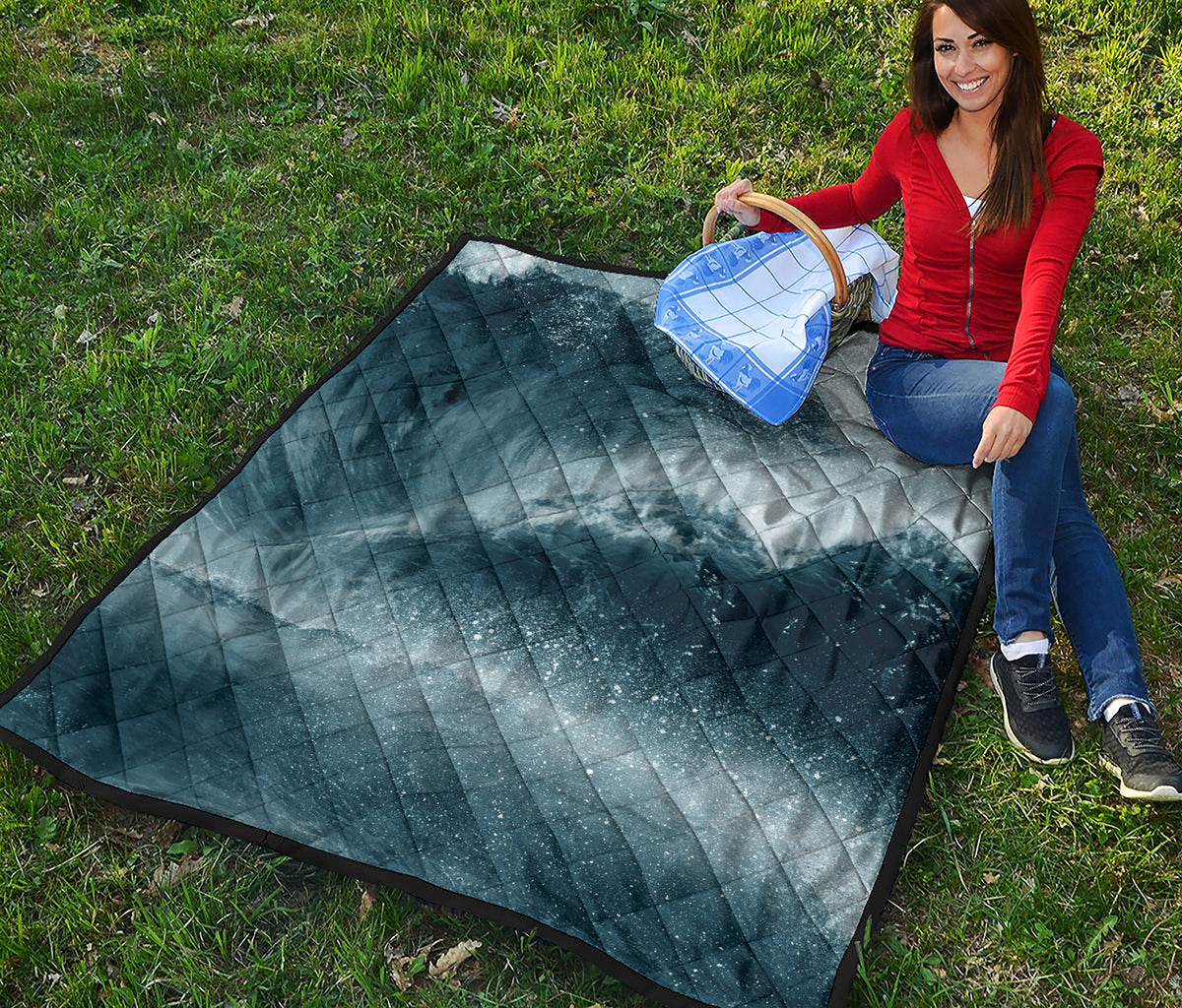 Ocean Wave Print Quilt