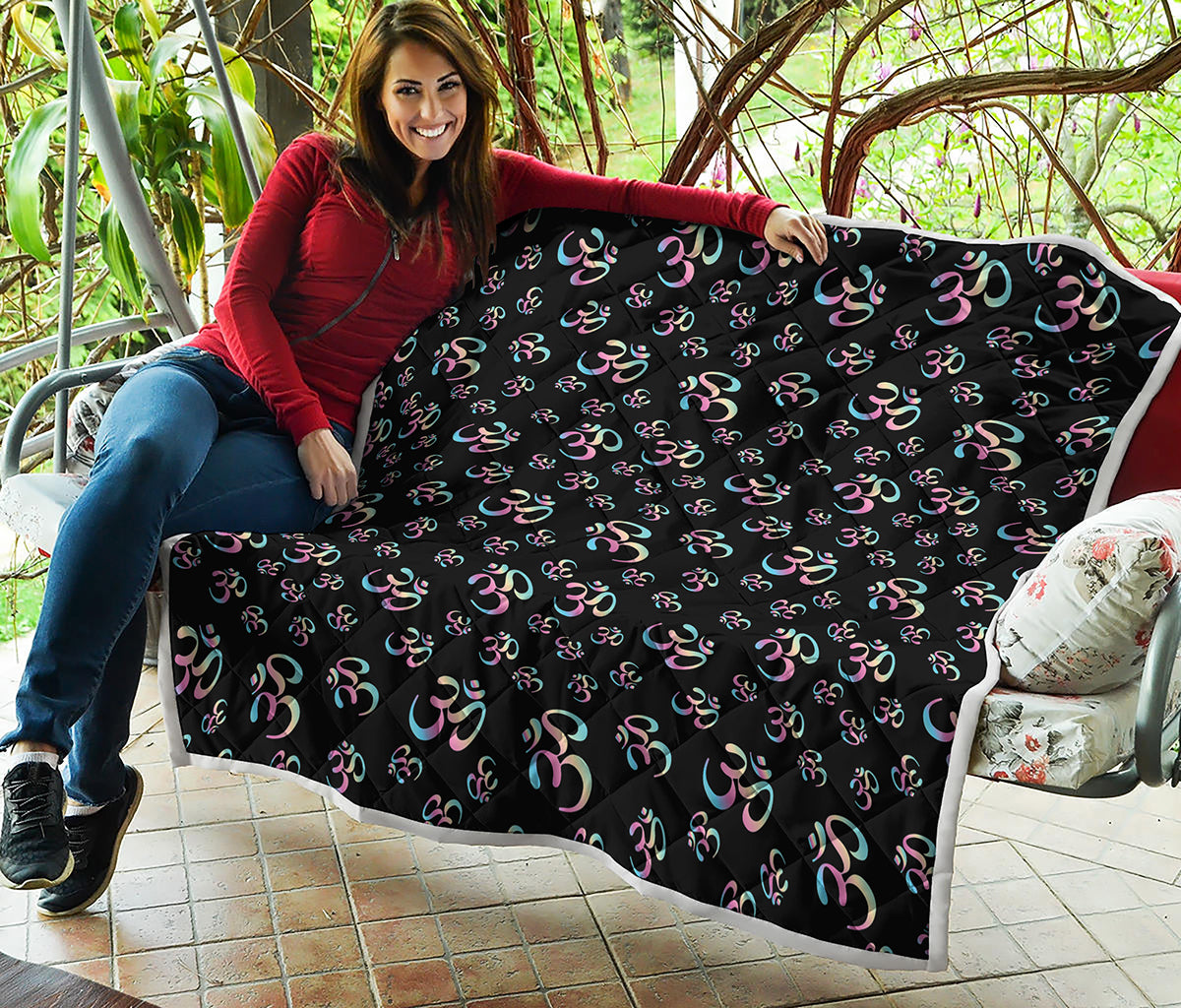 Om Sign Pattern Print Quilt