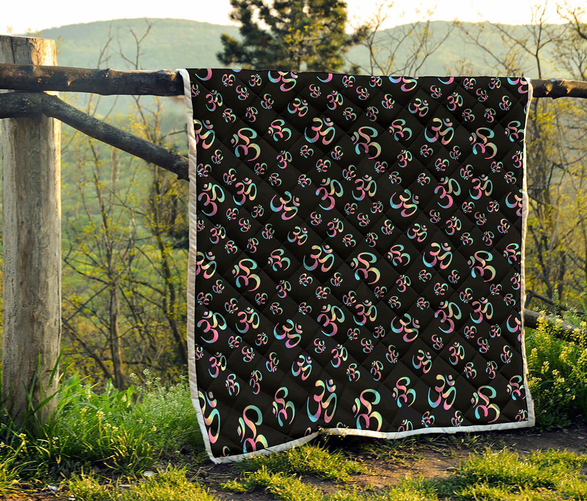 Om Sign Pattern Print Quilt