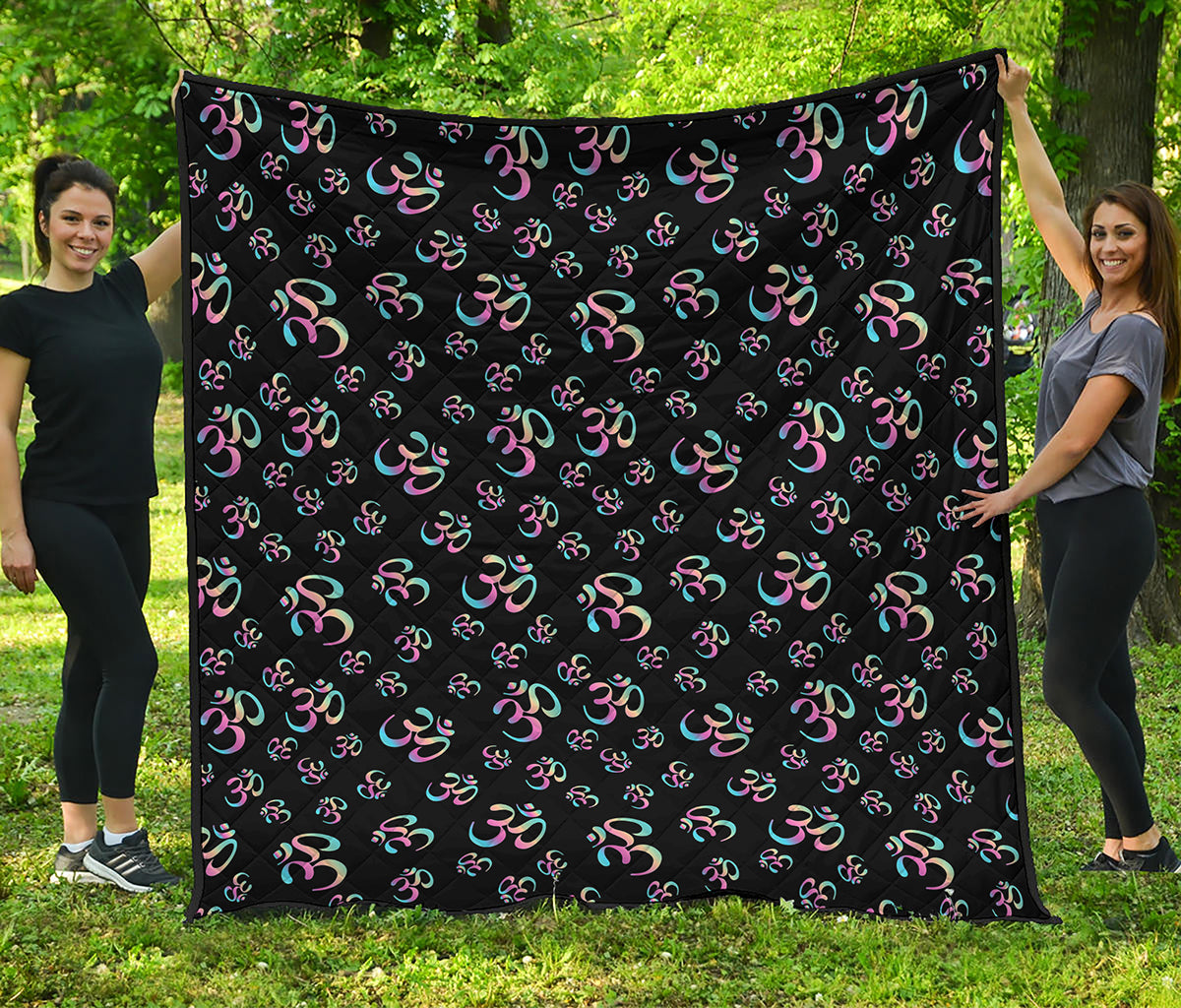 Om Sign Pattern Print Quilt