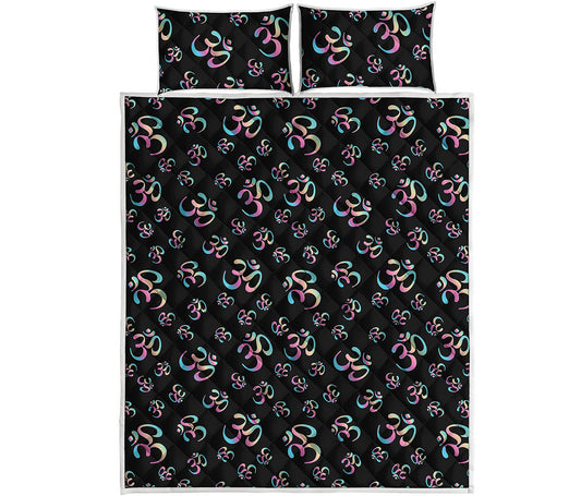 Om Sign Pattern Print Quilt Bed Set