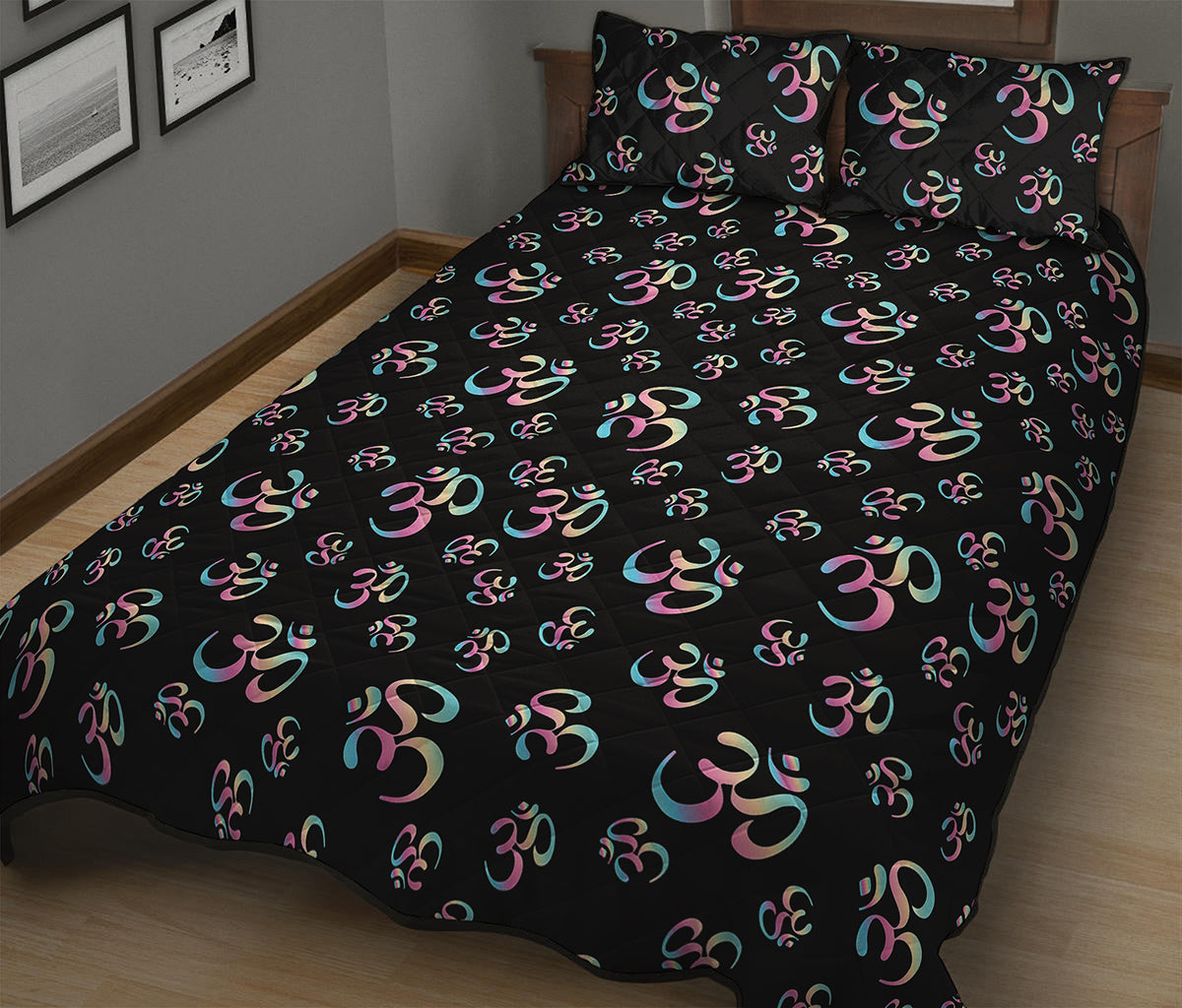 Om Sign Pattern Print Quilt Bed Set