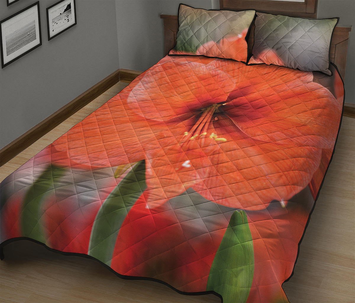 Orange Amaryllis Print Quilt Bed Set