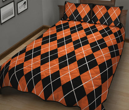 Orange And Black Argyle Print Quilt Bed Set