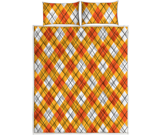 Orange And White Argyle Pattern Print Quilt Bed Set