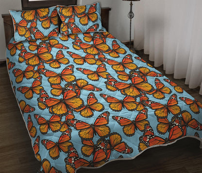 Orange Monarch Butterflies Pattern Print Quilt Bed Set