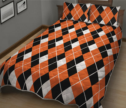 Orange White And Black Argyle Print Quilt Bed Set