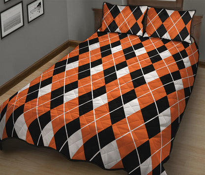 Orange White And Black Argyle Print Quilt Bed Set