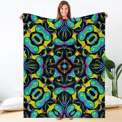 Ornament Psychedelic Trippy Print Blanket
