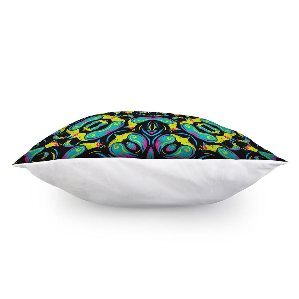 Ornament Psychedelic Trippy Print Pillow Cover