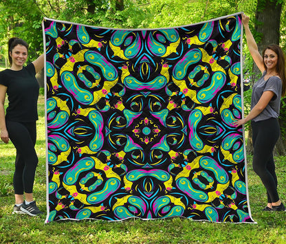 Ornament Psychedelic Trippy Print Quilt