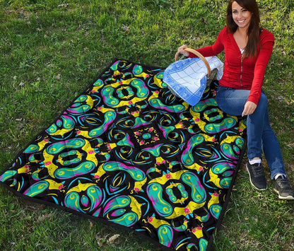 Ornament Psychedelic Trippy Print Quilt