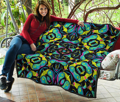 Ornament Psychedelic Trippy Print Quilt